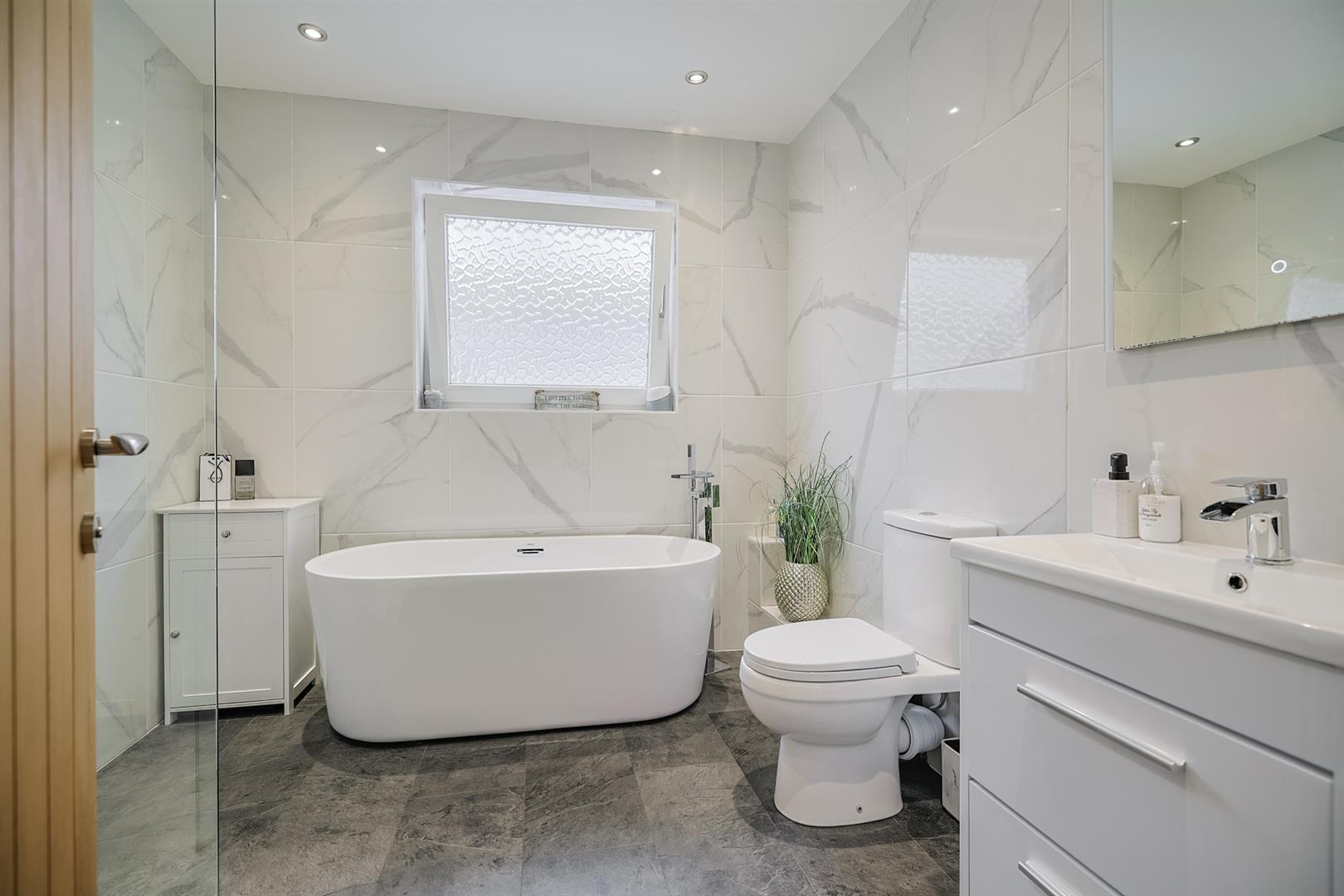 St. Andrews Close, Mayals, Swansea, SA3 5DX